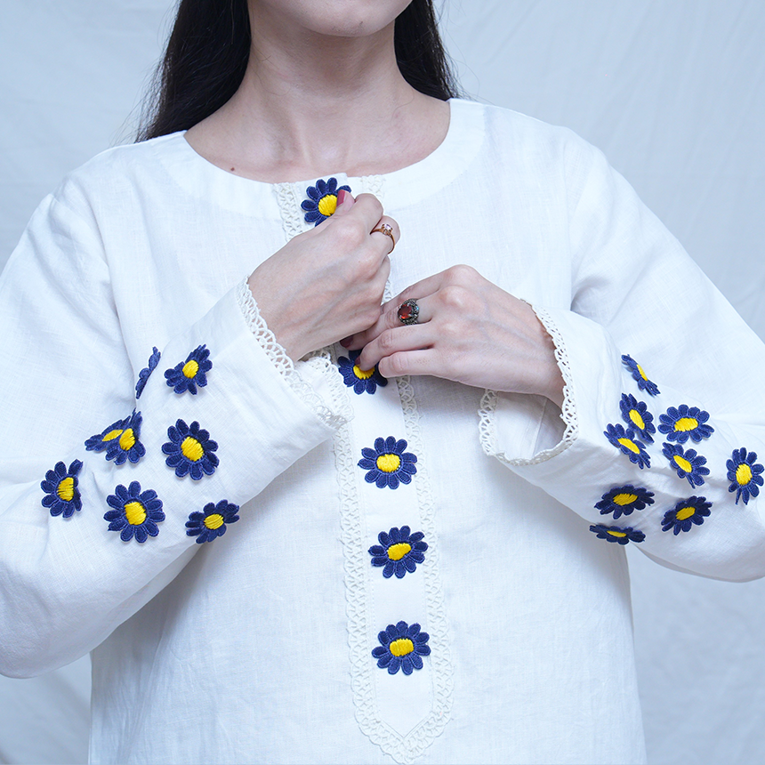 Minimal Mood Kurti |